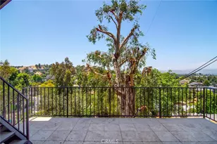 5247 Calatrana, Woodland Hills, CA 91364 - Photo 33