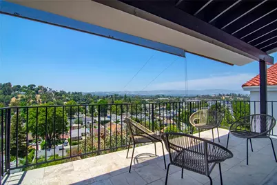 5247 Calatrana, Woodland Hills, CA 91364 - Photo 39