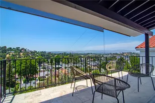 5247 Calatrana, Woodland Hills, CA 91364 - Photo 39
