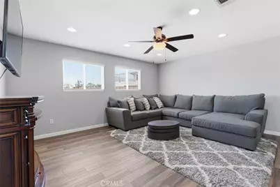 15626 Poppyseed, Canyon Country, CA 91387 - Photo 41
