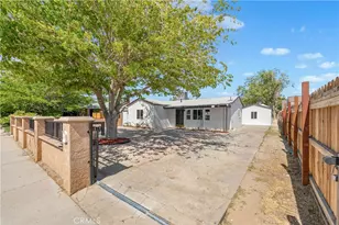 45040 Redwood Ave, Lancaster, CA 93534 - Photo 47