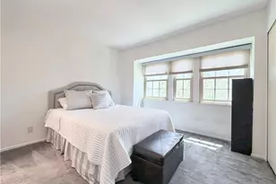 22123 Oxnard St, Woodland Hills, CA 91367 - Photo 13