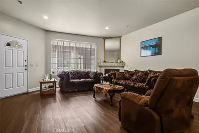 18347 Saticoy #7, Reseda, CA 91335 - Photo 5