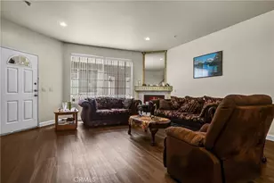 18347 Saticoy, Reseda, CA 91335 - Photo 5