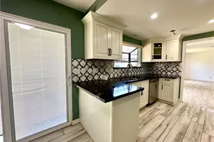 8023 Oakdale, Winnetka, CA 91306 - Photo 13
