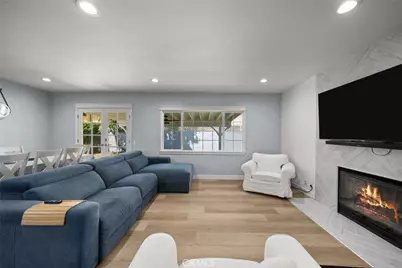 8033 Darby Avenue, Reseda, CA 91335 - Photo 7