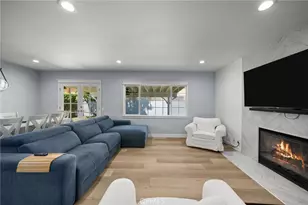 8033 Darby Ave, Reseda, CA 91335 - Photo 7