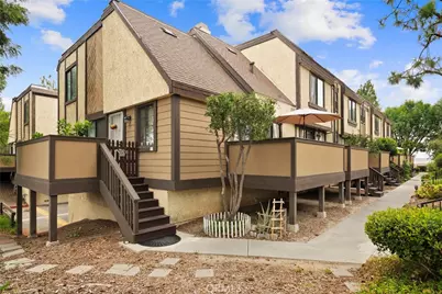 11300 Foothill Boulevard #7, Sylmar, CA 91342 - Photo 1
