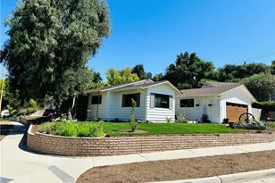 23626 Neargate, Newhall, CA 91321 - Photo 3