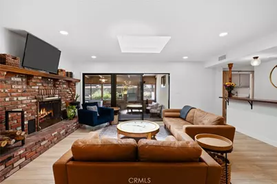 23626 Neargate, Newhall, CA 91321 - Photo 9