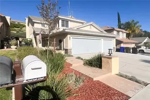 28318 Santa Catarina, Saugus, CA 91350 - Photo 1