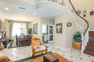 28318 Santa Catarina, Saugus, CA 91350 - Photo 5
