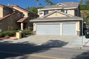28318 Santa Catarina, Saugus, CA 91350 - Photo 3