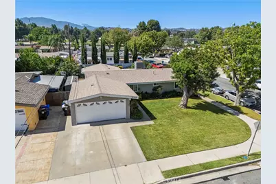 19328 Lonerock, Canyon Country, CA 91351 - Photo 53