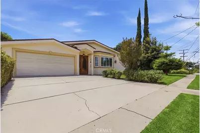 20434 Clark, Woodland Hills, CA 91367 - Photo 3