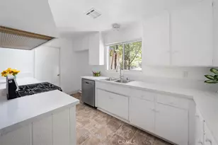 10609 Jimenez St, Sylmar, CA 91342 - Photo 7