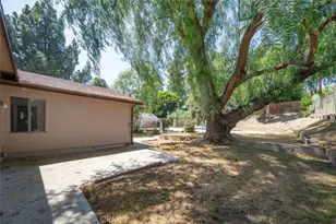 10609 Jimenez St, Sylmar, CA 91342 - Photo 17