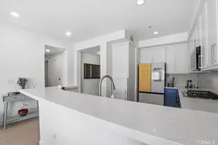 21301 Erwin St, Woodland Hills, CA 91367 - Photo 11