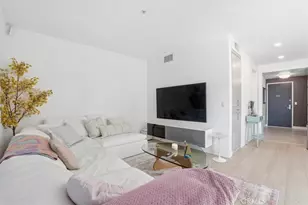 21301 Erwin St, Woodland Hills, CA 91367 - Photo 9