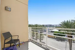 21301 Erwin St, Woodland Hills, CA 91367 - Photo 23