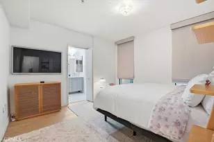 21301 Erwin St, Woodland Hills, CA 91367 - Photo 15