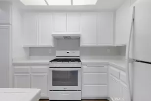 16940 Chatsworth, Granada Hills, CA 91344 - Photo 13