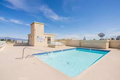 16940 Chatsworth, Granada Hills, CA 91344 - Photo 37