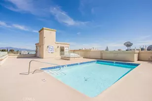 16940 Chatsworth, Granada Hills, CA 91344 - Photo 37