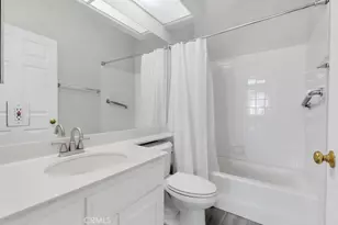 16940 Chatsworth, Granada Hills, CA 91344 - Photo 33