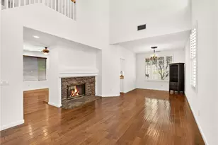 19903 Rhona Pl, Saugus, CA 91350 - Photo 3