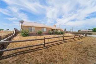 10348 Peach Ave, California City, CA 93505 - Photo 25