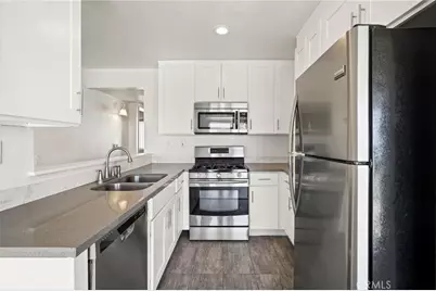 11150 Glenoaks Boulevard #306, Pacoima, CA 91331 - Photo 21