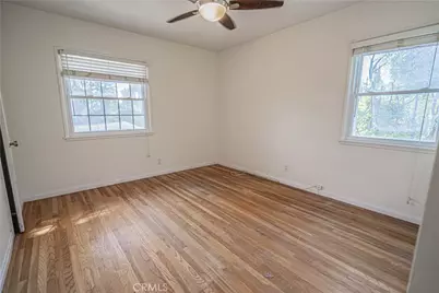 21516 Villena, Woodland Hills, CA 91364 - Photo 11