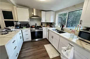 21435 Golondrina St, Woodland Hills, CA 91364 - Photo 3