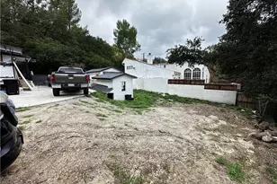 21435 Golondrina St, Woodland Hills, CA 91364 - Photo 19