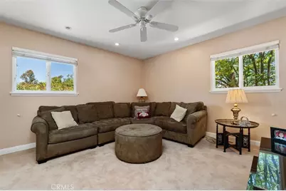 22946 Crespi, Woodland Hills, CA 91364 - Photo 5