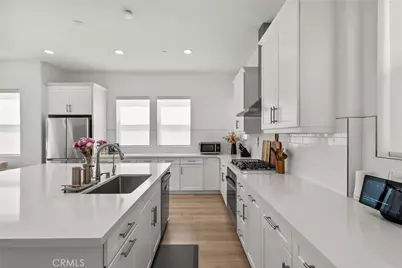 27375 Thunder Ridge Court, Stevenson Ranch, CA 91381 - Photo 7