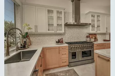 5124 Boda Place, Woodland Hills, CA 91367 - Photo 11