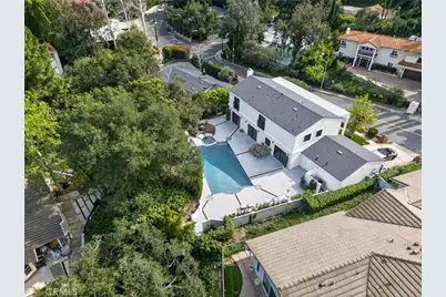 16717 Encino Hills Drive, Encino, CA 91436 - Photo 11
