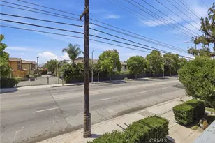 16717 Vanowen St, Van Nuys, CA 91406 - Photo 19