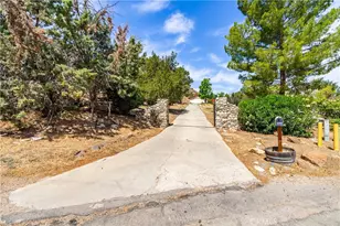 31751 Lake Meadow Rd, Acton, CA 93510 - Photo 3