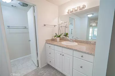 19433 Oak Crossing Road, Newhall, CA 91321 - Photo 15