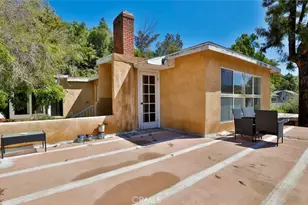 10058 Sunland Blvd, Sunland, CA 91040 - Photo 41