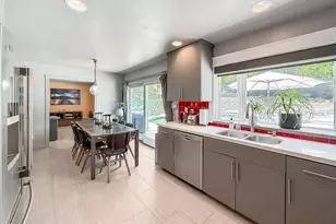 5856 Greenview Rd, Calabasas, CA 91302 - Photo 11