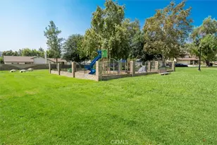 21617 Turmeric Ct, Saugus, CA 91350 - Photo 35