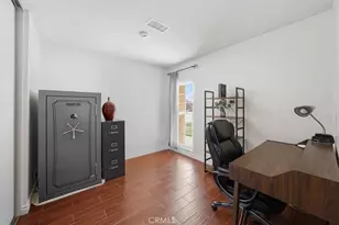 21617 Turmeric Ct, Saugus, CA 91350 - Photo 23