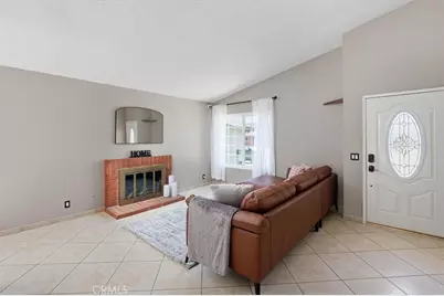 21617 Turmeric Court, Saugus, CA 91350 - Photo 5