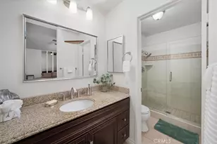 21617 Turmeric Ct, Saugus, CA 91350 - Photo 19