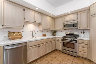 14050 Magnolia Boulevard #201, Sherman Oaks, CA 91423 - Photo 11