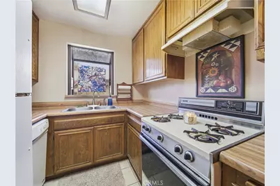18168 W Sundowner Way #1016, Canyon Country, CA 91387 - Photo 9